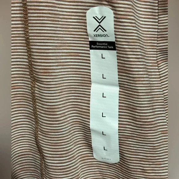 NWT Xersion Performance Razor Back Tank Size Large - Picture 2 of 6